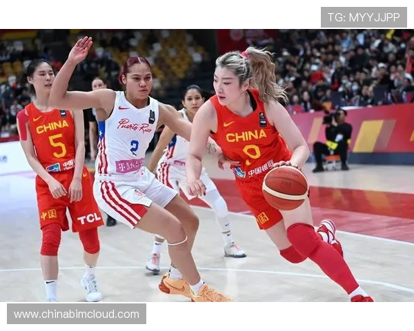 内蒙古女篮迎战山东队全力争胜展现团队实力与拼搏精神