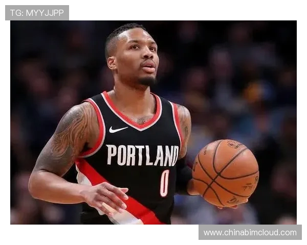 马丁内斯的传奇之路：从无名小卒到足球巨星的成长故事