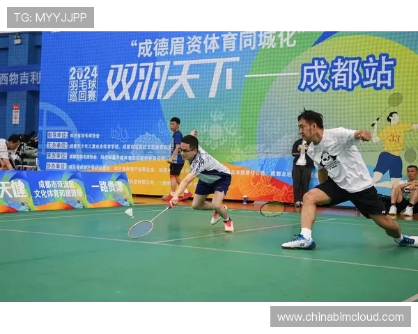 羽毛球纪实：见证成都羽毛球队从传统到现代的华丽转型之旅
